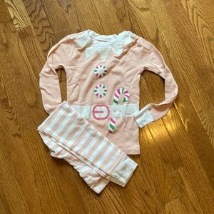 Old Navy Holiday PJ’s size S 6